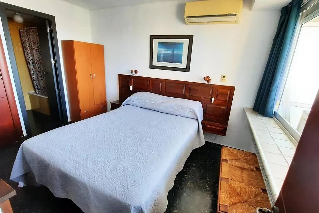 Carihuela 1 Bed Luxury Apartment Torremolinos