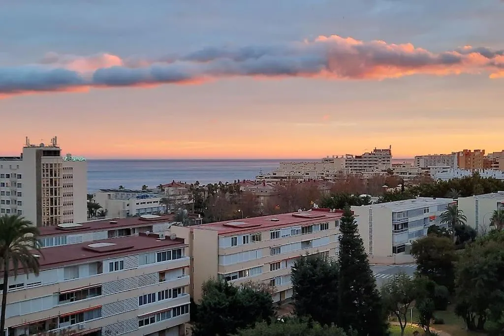 Carihuela 1 Bed Luxury Apartment Torremolinos Spain