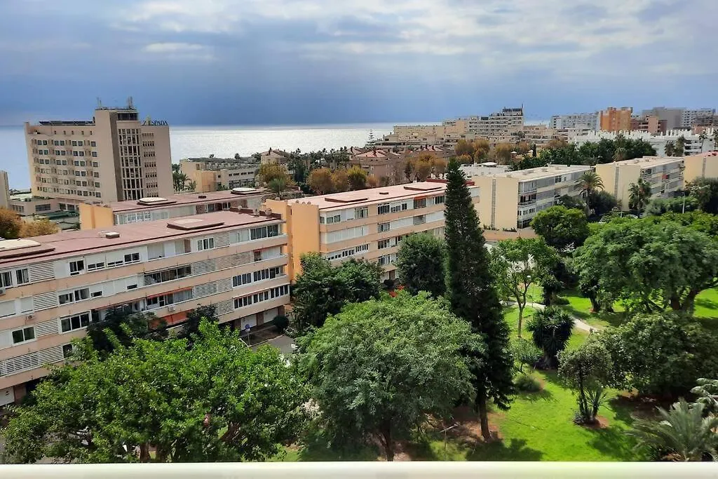 Carihuela 1 Bed Luxury Apartment Torremolinos 0*,  Spain